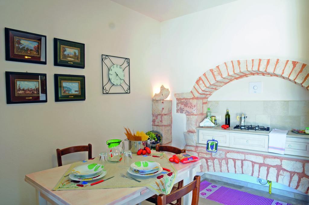 Micele Holiday Houses Locorotondo Extérieur photo